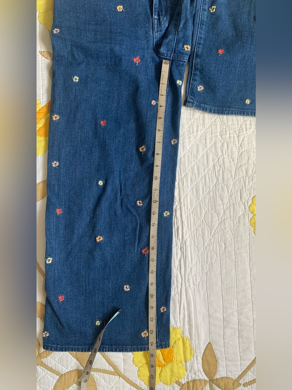 Madewell Wide-Leg Crop Jeans: Confetti Floral Embroidered Edition - Picture 5 of 16